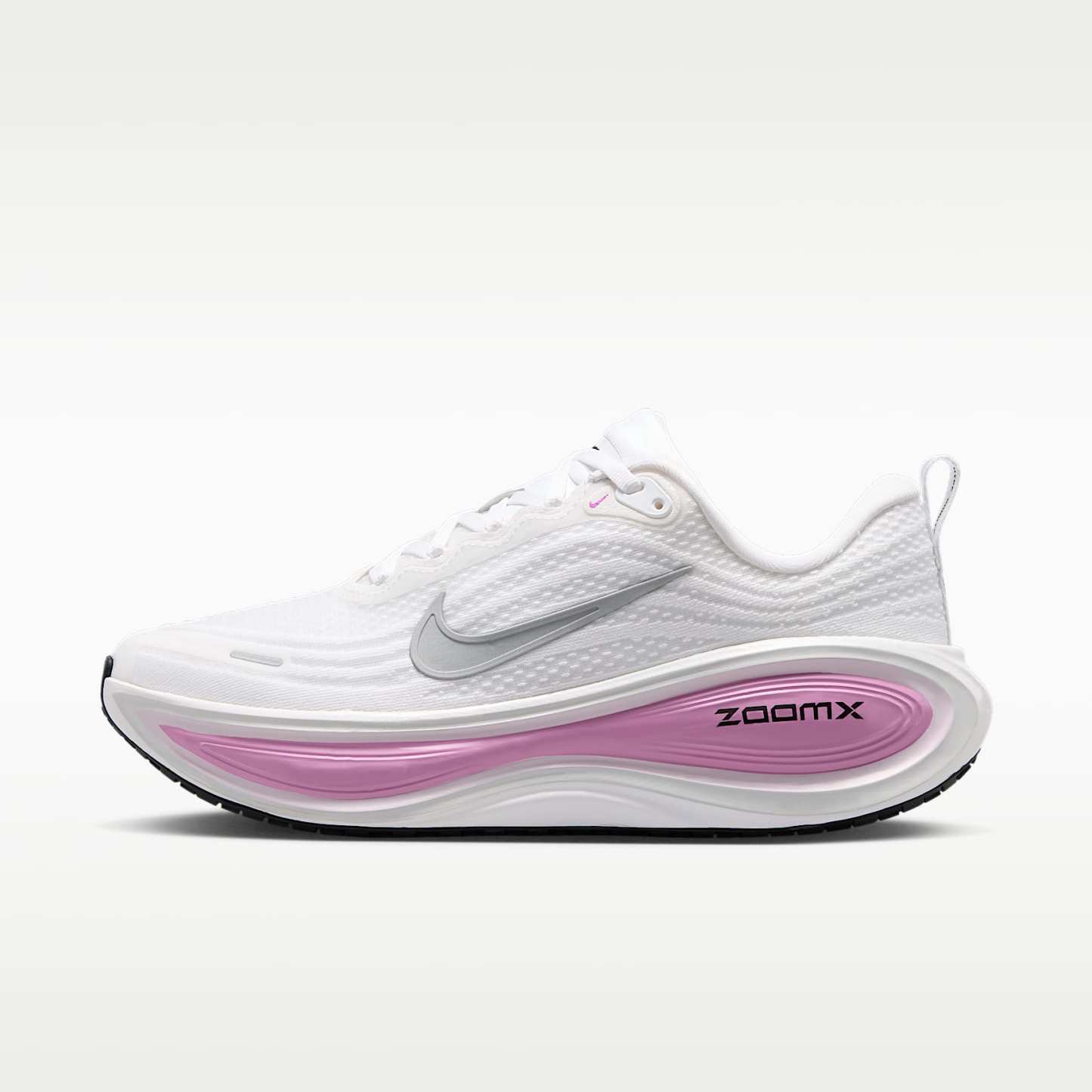 Nike Vomero Plus Straßenlaufschuh (Damen) – Weiß/Bleached Lilac/Summit White/Metallic Silver