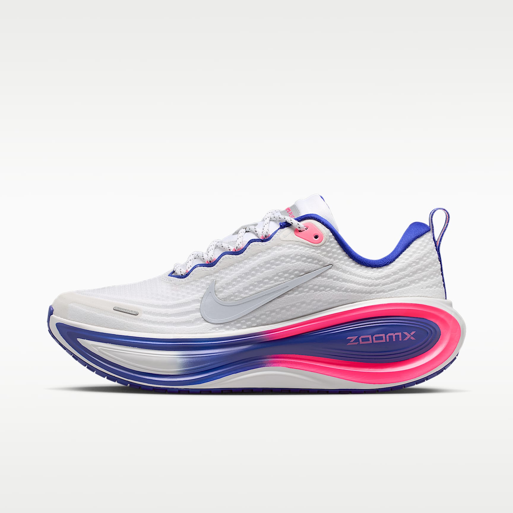 Vomero Plus SE Straßenlaufschuh (Damen) – Weiß/Concord/Hyper Pink/Metallic Silver