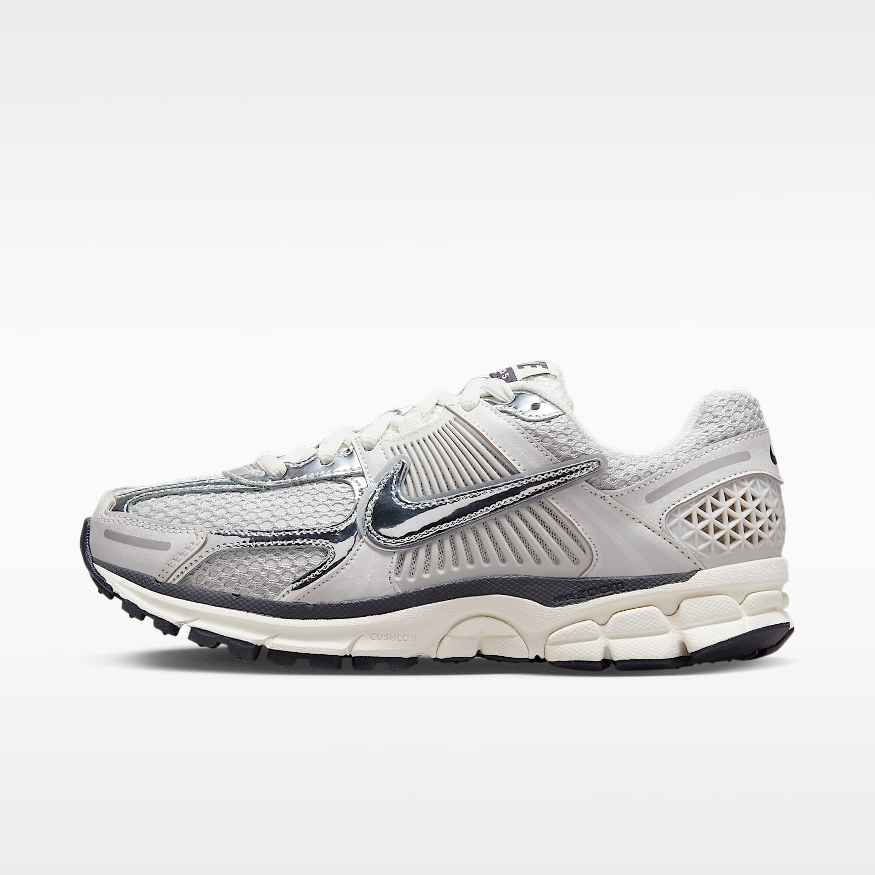 Nike Zoom Vomero 5 Schuh (Damen) – Photon Dust/Gridiron/Sail/Chrome