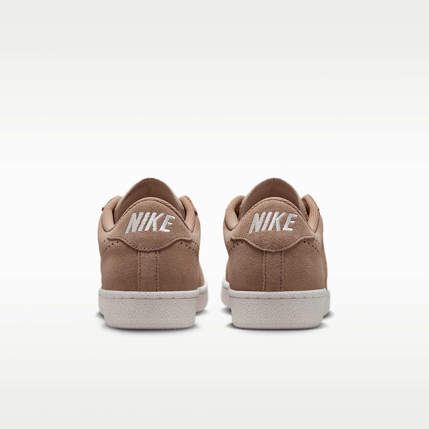 Nike Tennis Classic Damenschuh – British Khaki/Sail/British Khaki