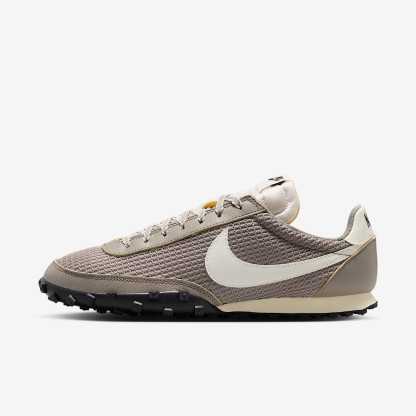 Nike Waffle Racer SE Herrenschuh – Moon Fossil/Shadow Brown/Coconut Milk/Sail