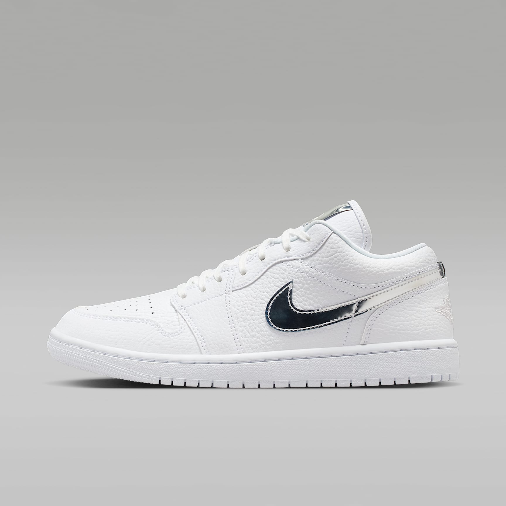 Air Jordan 1 Low SE Damenschuh – Weiß/Weiß/Metallic Silver/Weiß