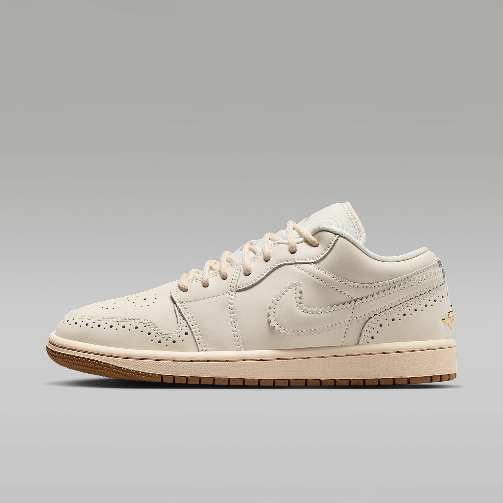 Air Jordan 1 Low SE Damenschuh – Chalk/Metallic Gold/Pearl White/Chalk