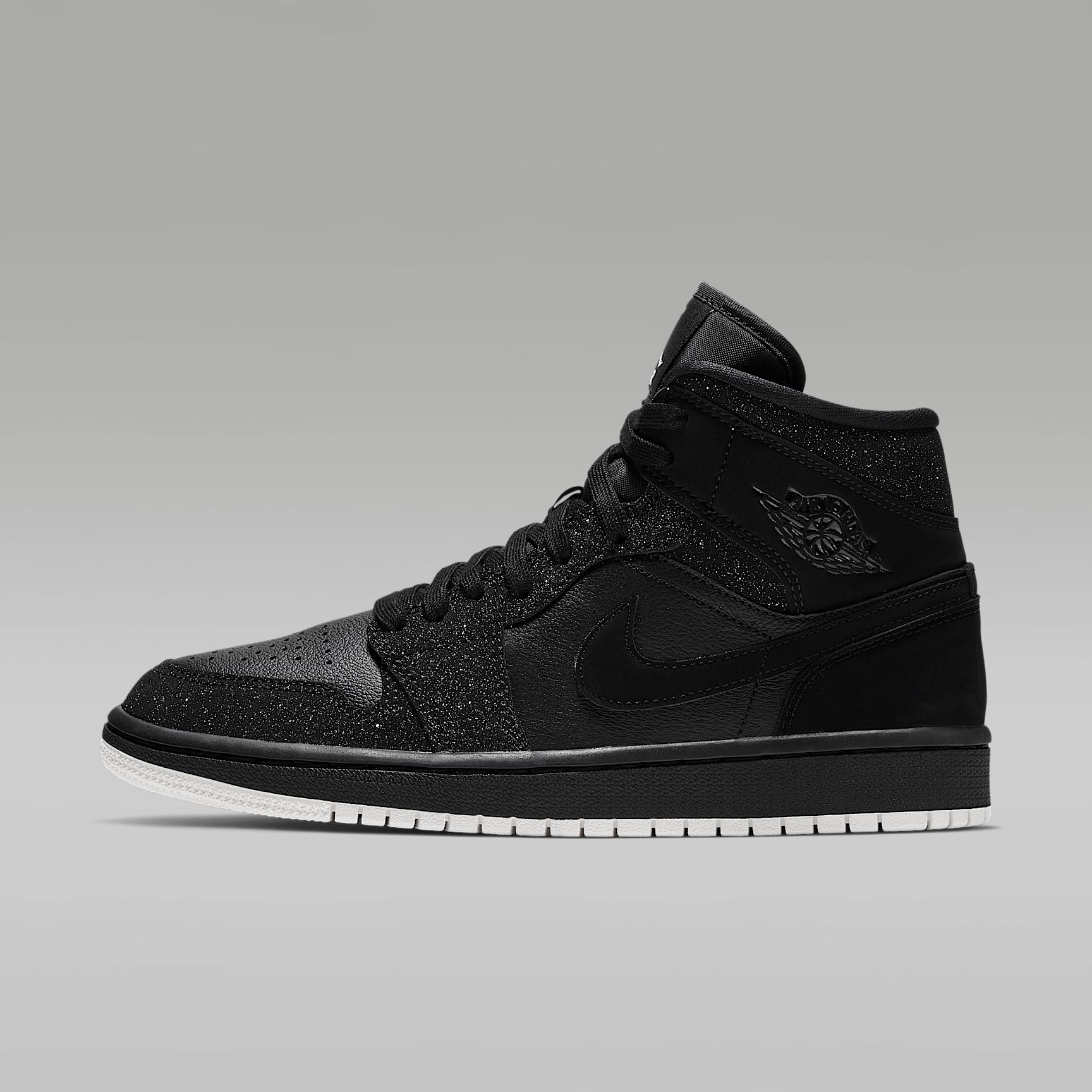 Air Jordan 1 Mid Schuh (Damen) – Schwarz/Weiß/Phantom