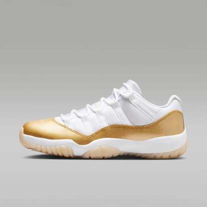 Air Jordan 11 Low "Mother's Day" Schuh (Damen) – Weiß/Team Gold/Metallic Gold