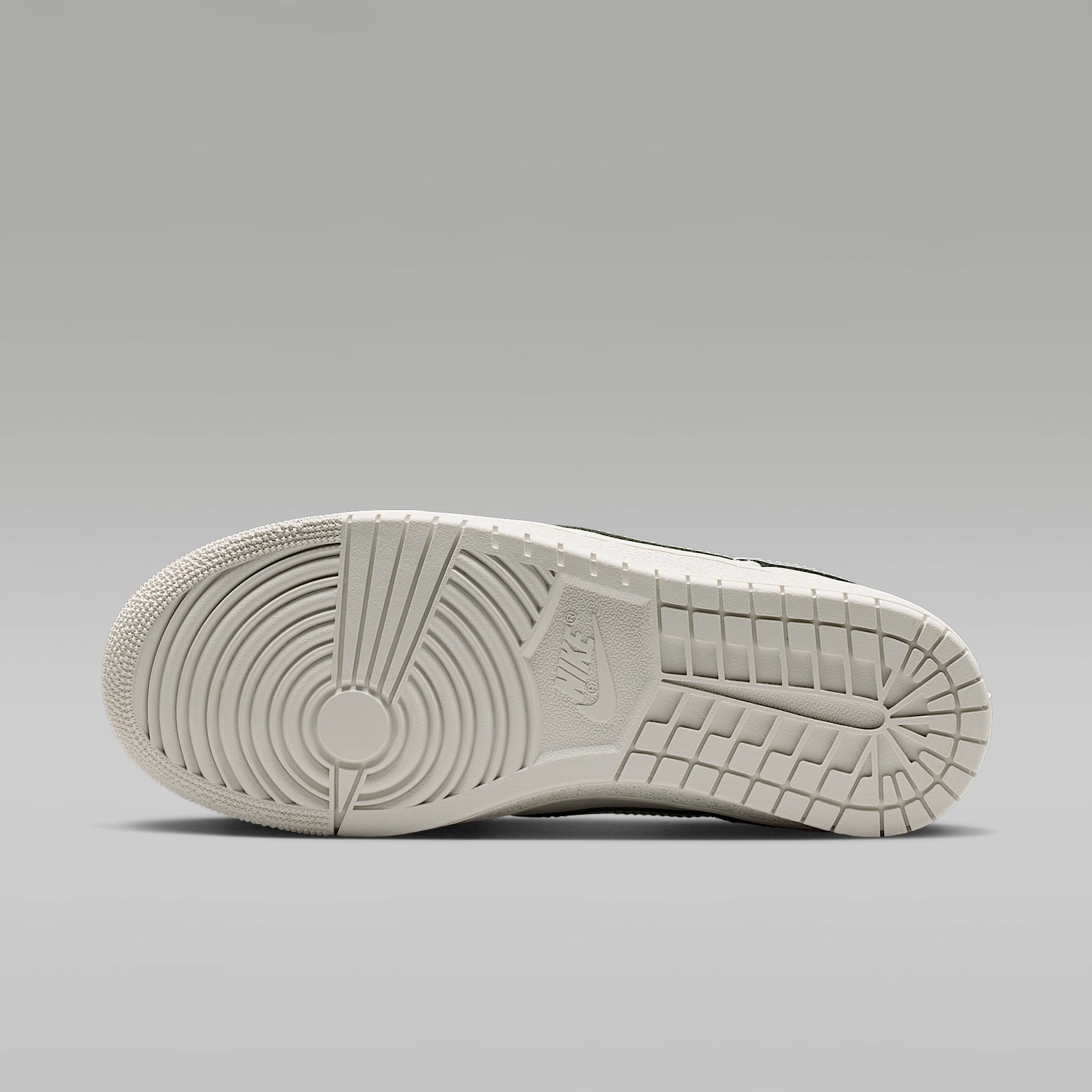 Air Jordan Skyline Low Damenschuh – Swan/Schwarz/Metallic Silver