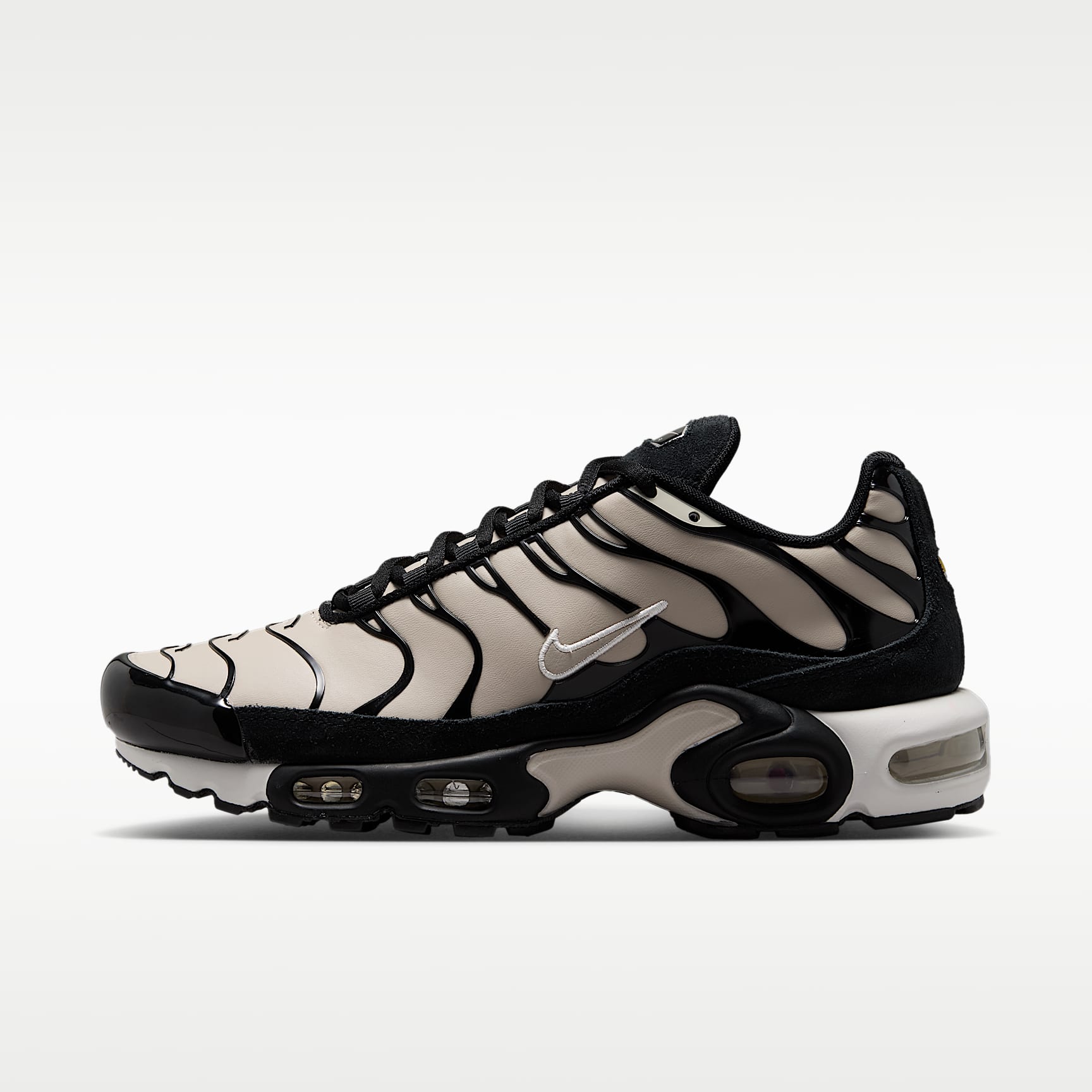 Nike Air Max Plus Schuh (Damen) – Cream II/Summit White/Schwarz