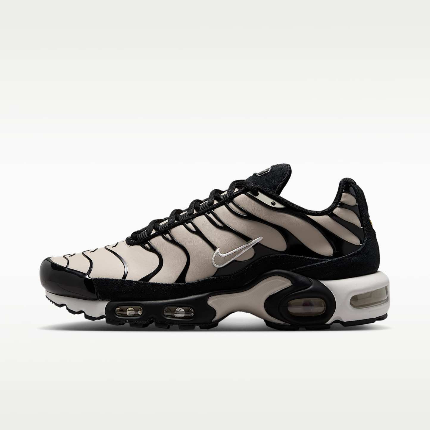 Nike Air Max Plus Schuh (Damen) – Cream II/Summit White/Schwarz