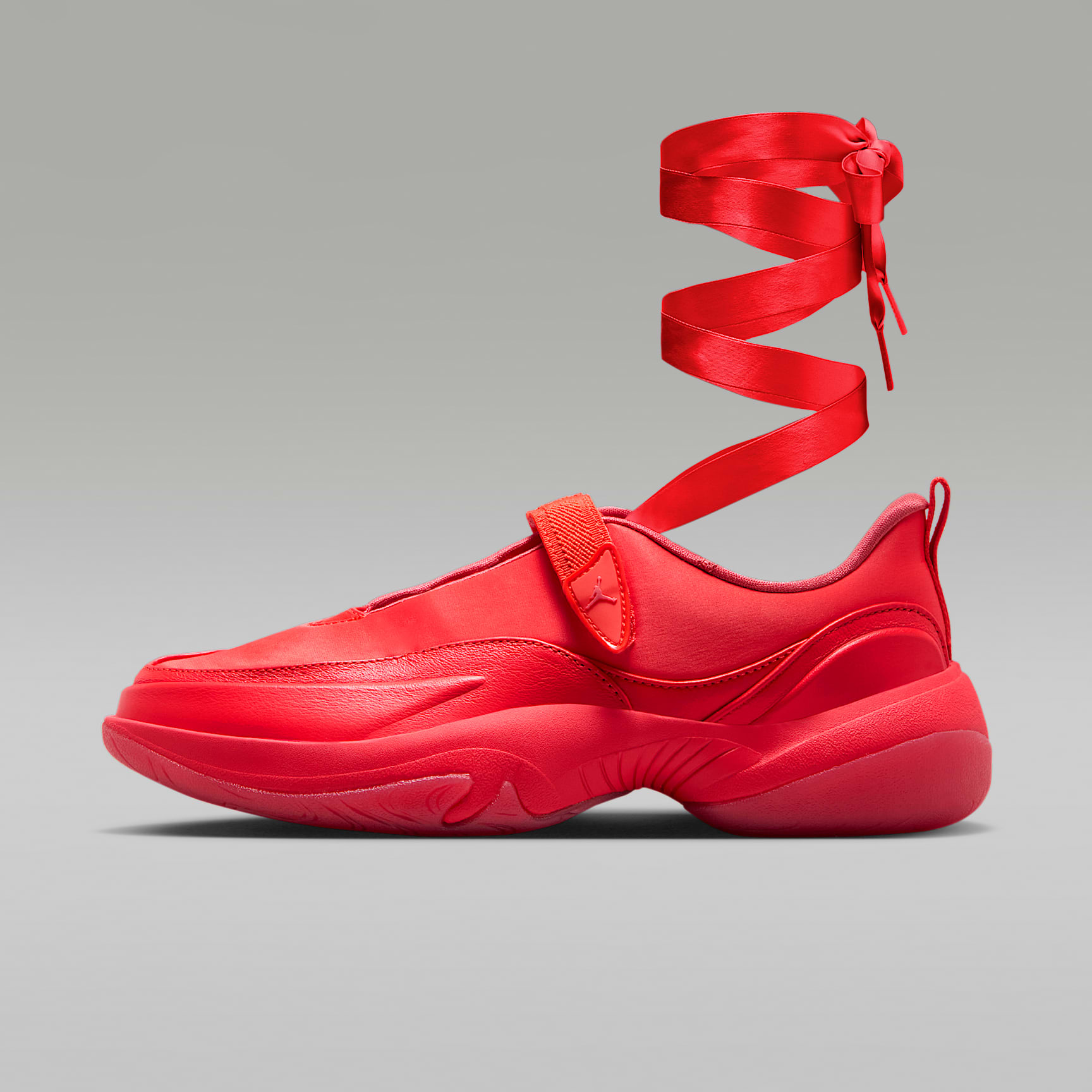 Jordan Pointe Schuh (Damen) – Chile Red/Deep Maroon/Pueblo Red