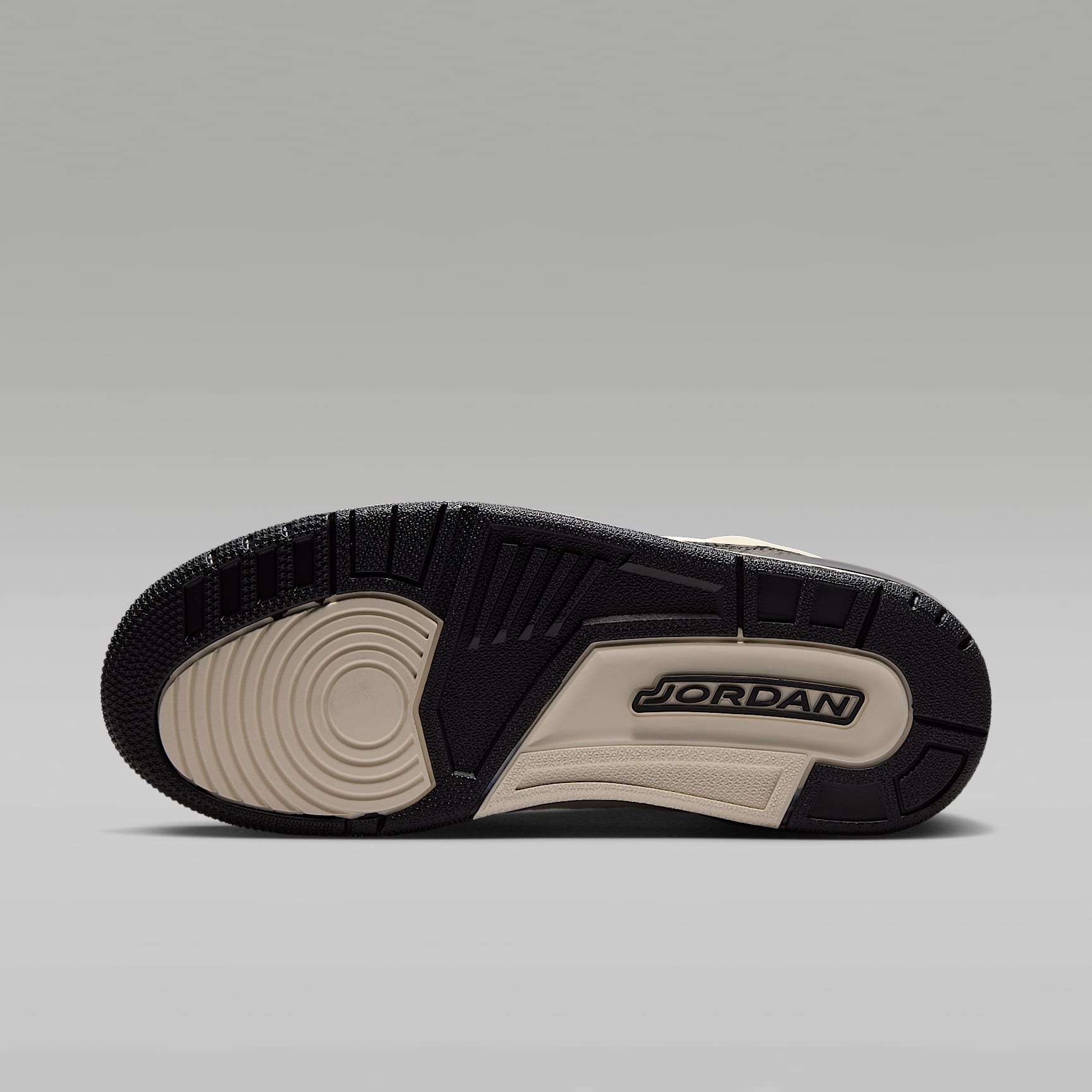 Jordan Spizike Low Schuh (Damen) – Chalk/Chalk/Medium Ash/Off Noir