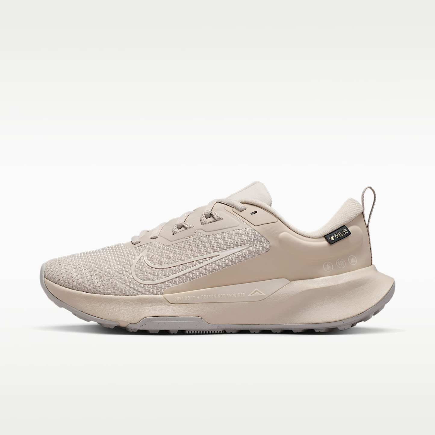 Nike Juniper Trail 2 GORE-TEX wasserfester Traillaufschuh (Damen) – Cream II/Light Orewood Brown