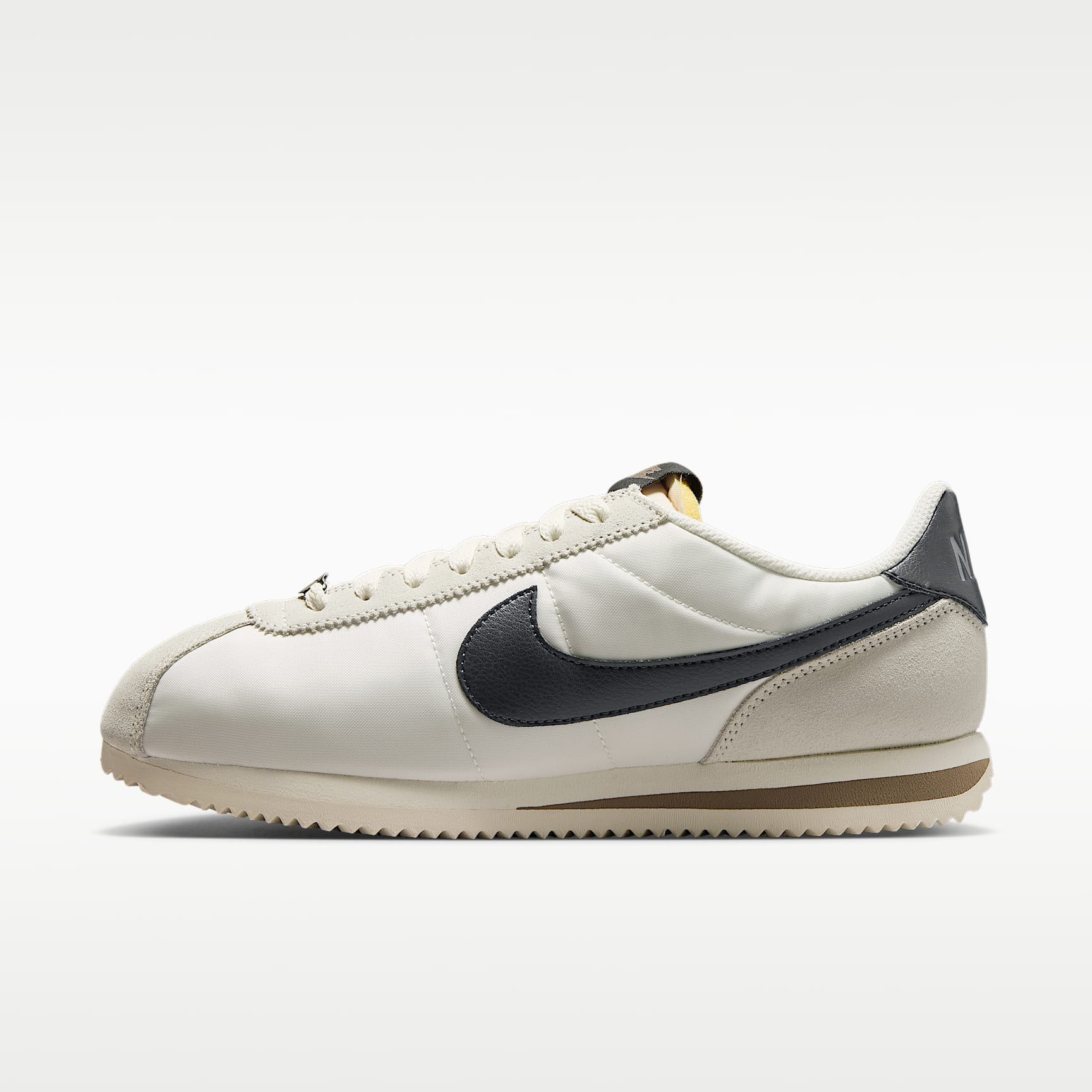 Nike Cortez Schuh (Damen) – Phantom/Sail/Mink Brown/Off Noir