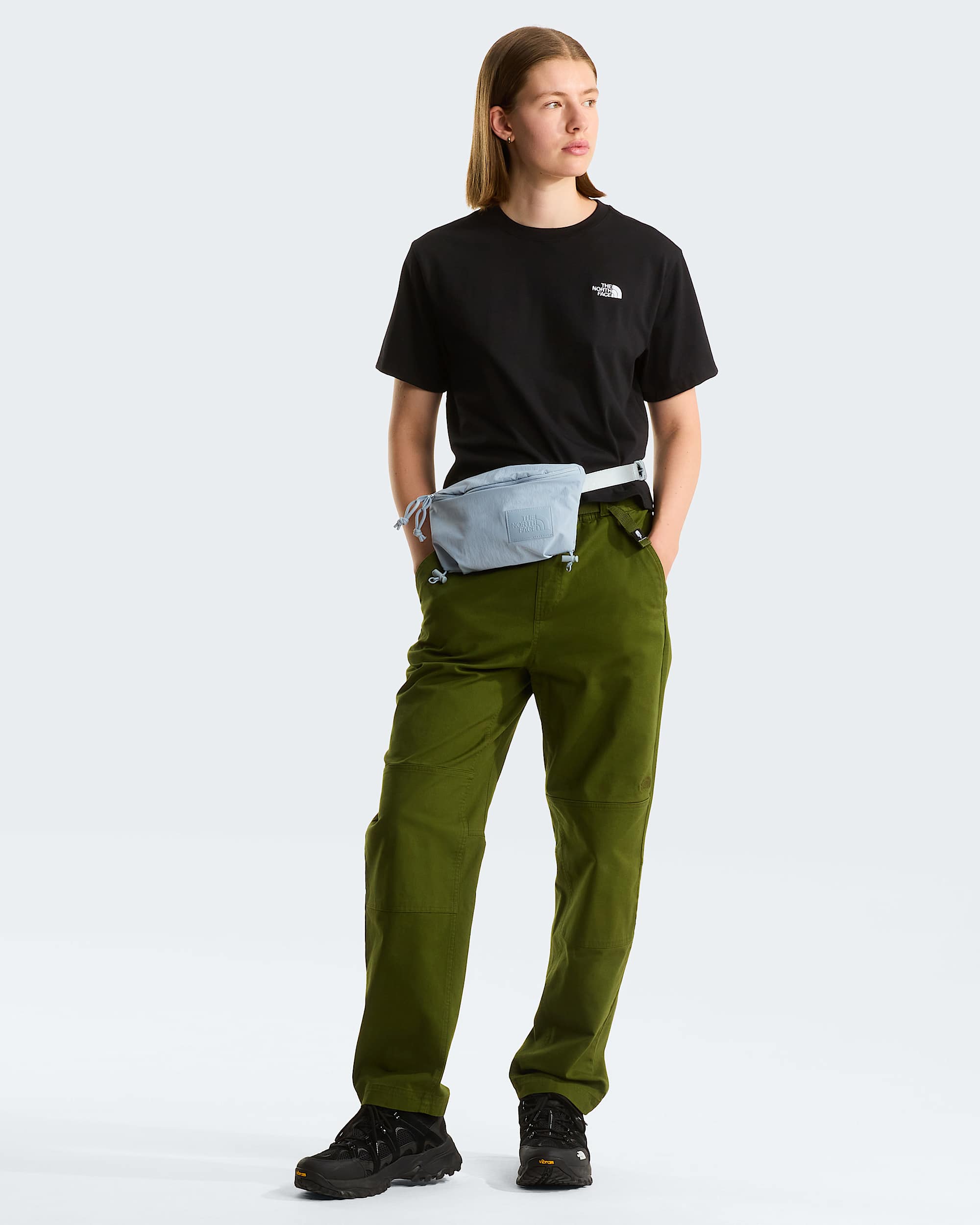 Evolution Simple Dome kurz & relaxt geschnittenes T-Shirt für Damen – TNF Black