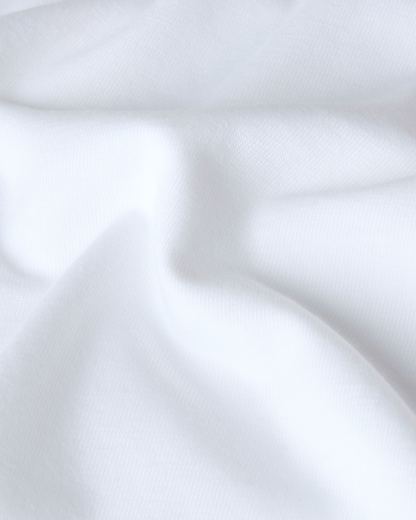 Evolution Simple Dome kurz & relaxt geschnittenes T-Shirt für Damen – TNF White