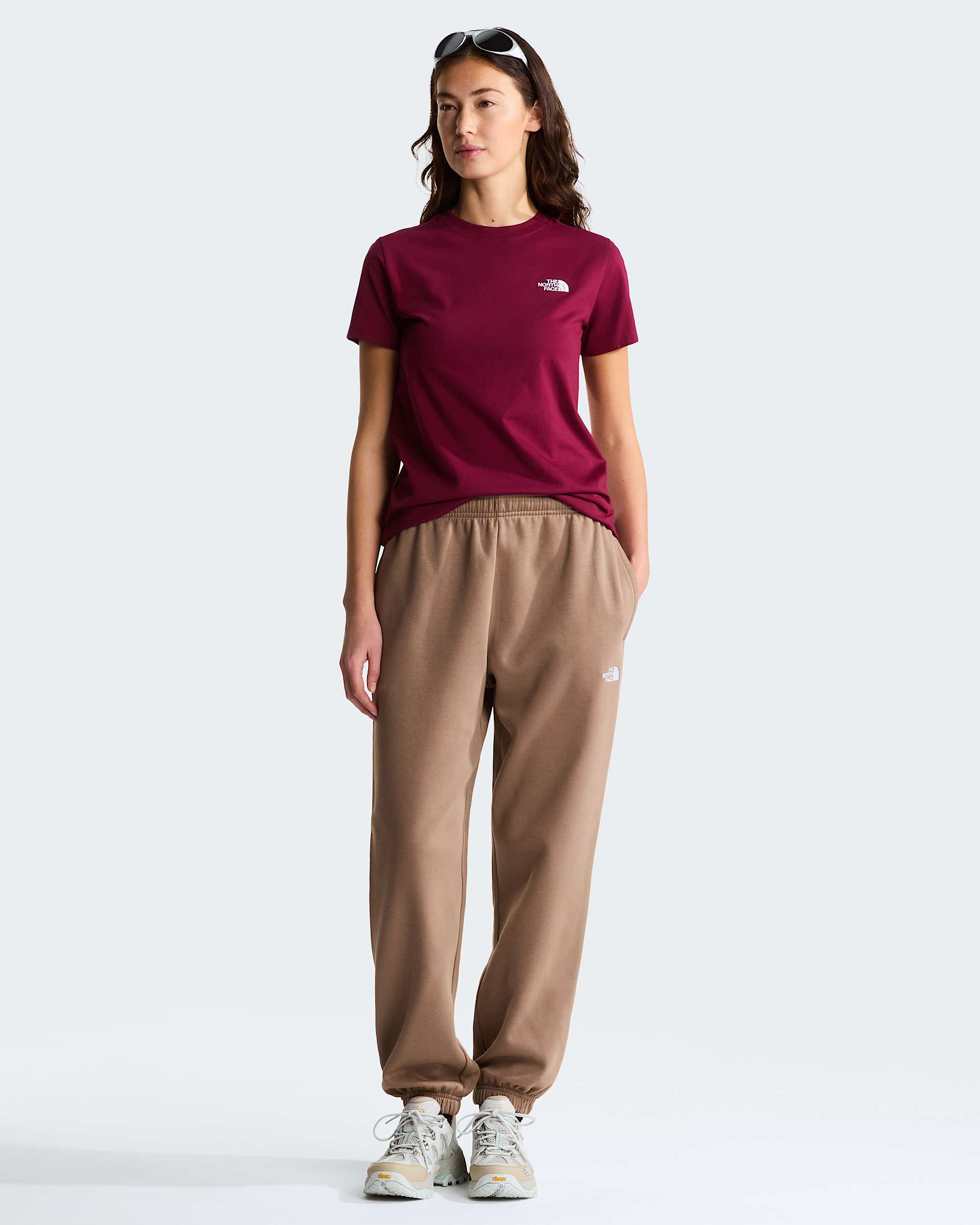 Evolution Simple Dome schmal geschnittenes T-Shirt für Damen – Burgundy Crush
