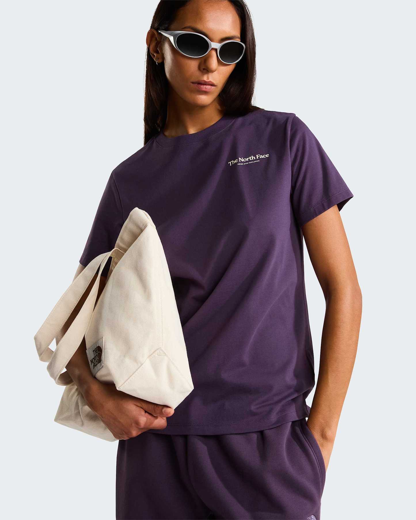 Monte normal geschnittenes T-Shirt mit Grafik für Damen – Endless Dusk