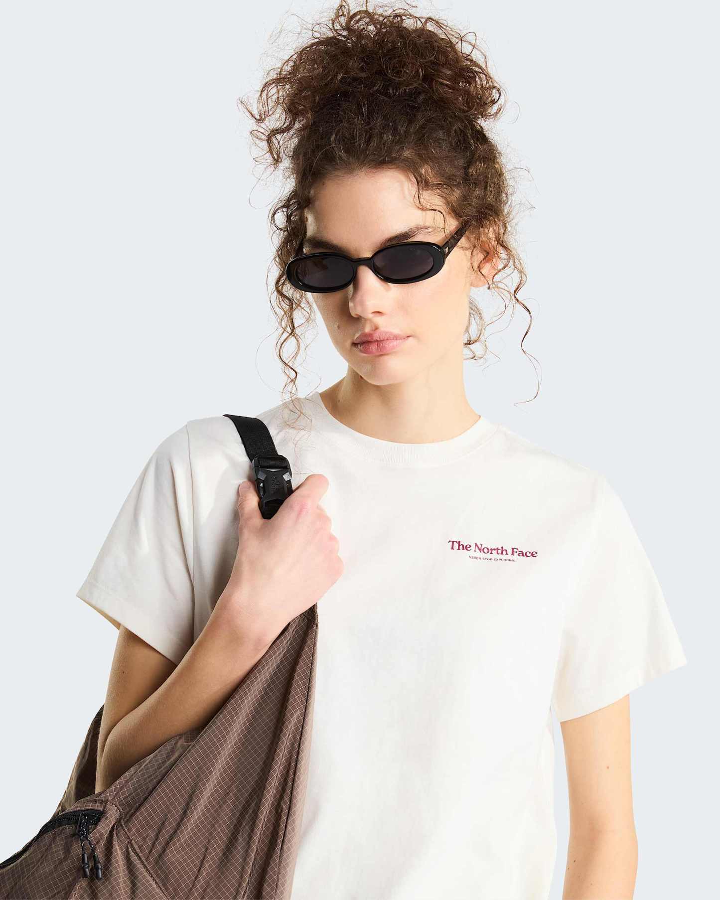 Monte normal geschnittenes T-Shirt mit Grafik für Damen – White Dune
