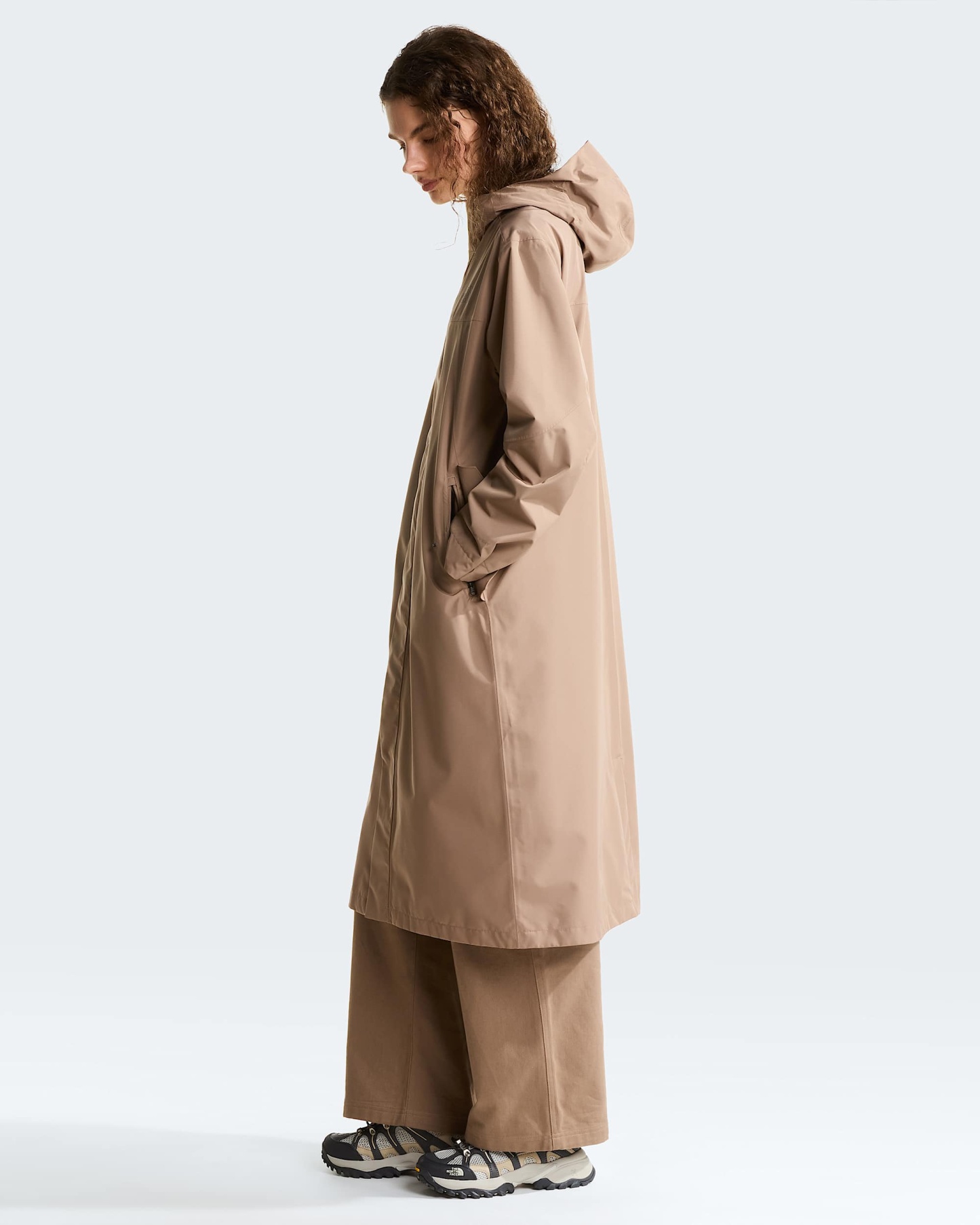 New Nukabira Shell Parka für Damen – Garnet