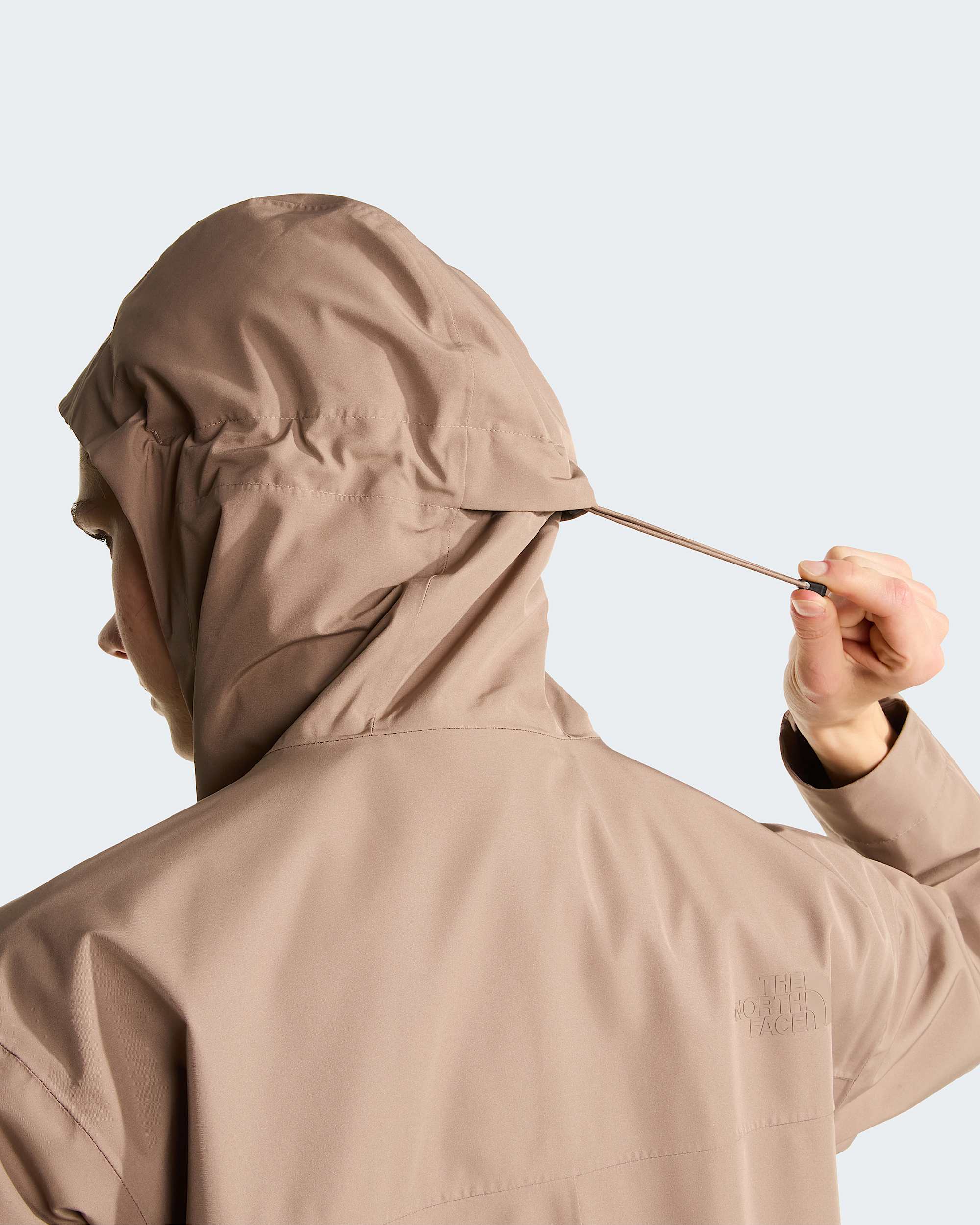 New Nukabira Shell Parka für Damen – Garnet