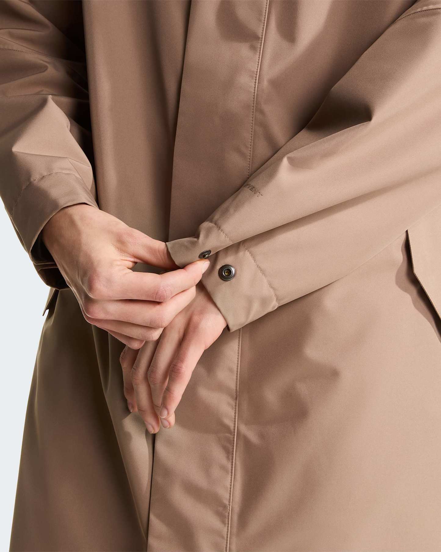 New Nukabira Shell Parka für Damen – Garnet