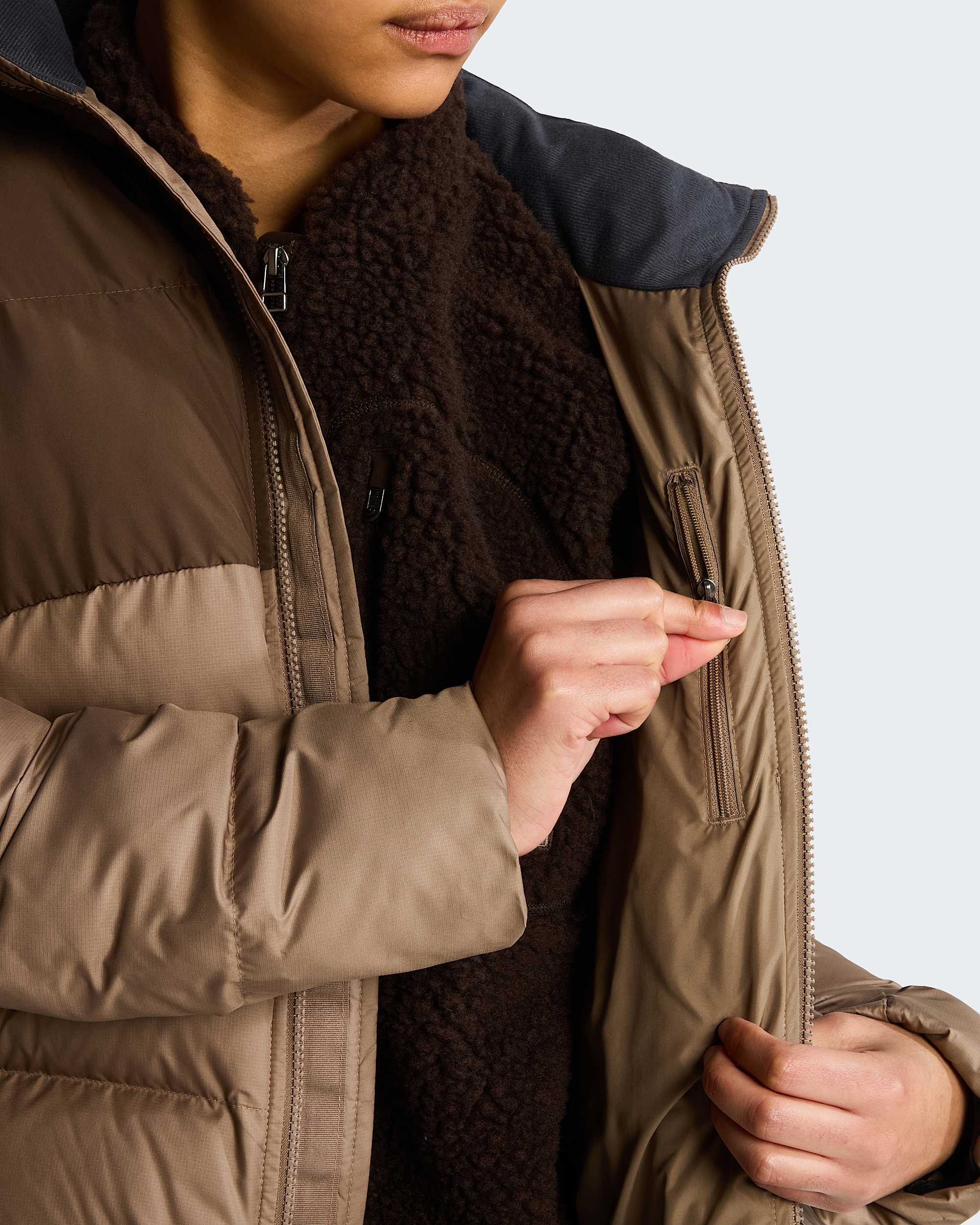Saikuru Jacke für Damen – Garnet-Smokey Brown