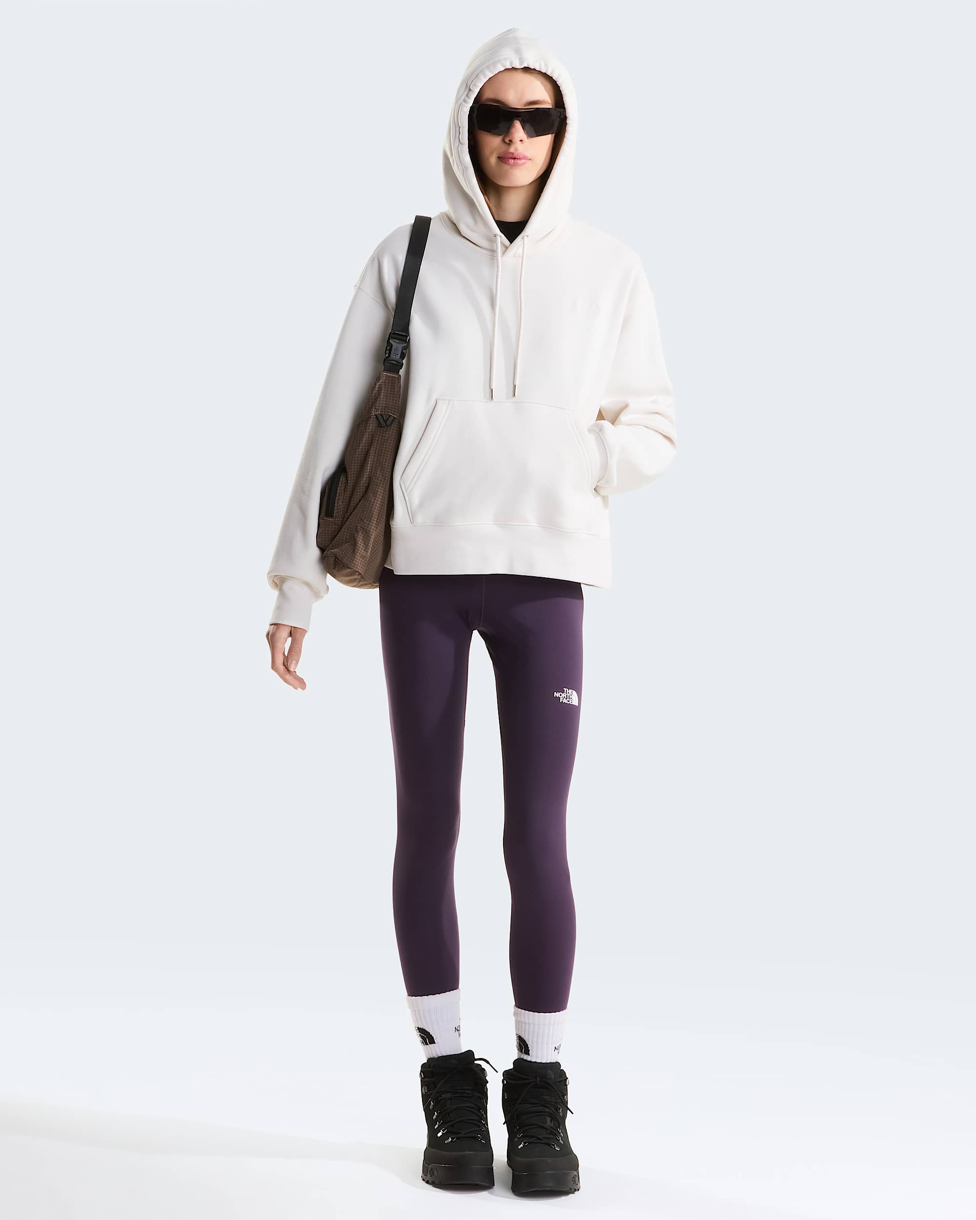 TNF™ Essential Simple Dome Boxy Oversized Hoodie Damen – White Dune-White Dune