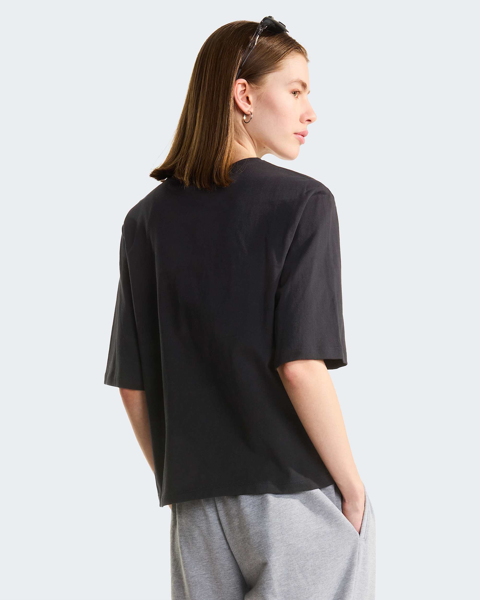 TNF™ Essential Simple Dome Boxy T-Shirt mit lockerer Passform Damen – TNF Black