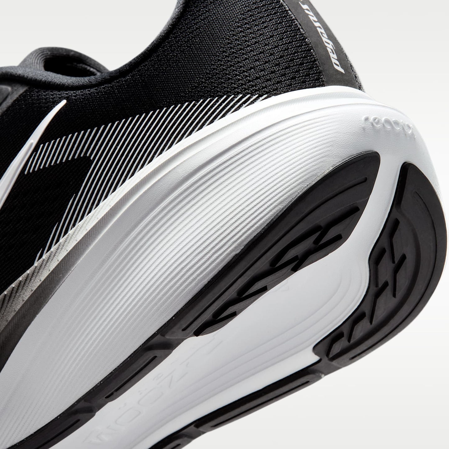 Nike Pegasus 42 Straßenlaufschuh (Herren, weit) – Schwarz/Photon Dust/Weiß