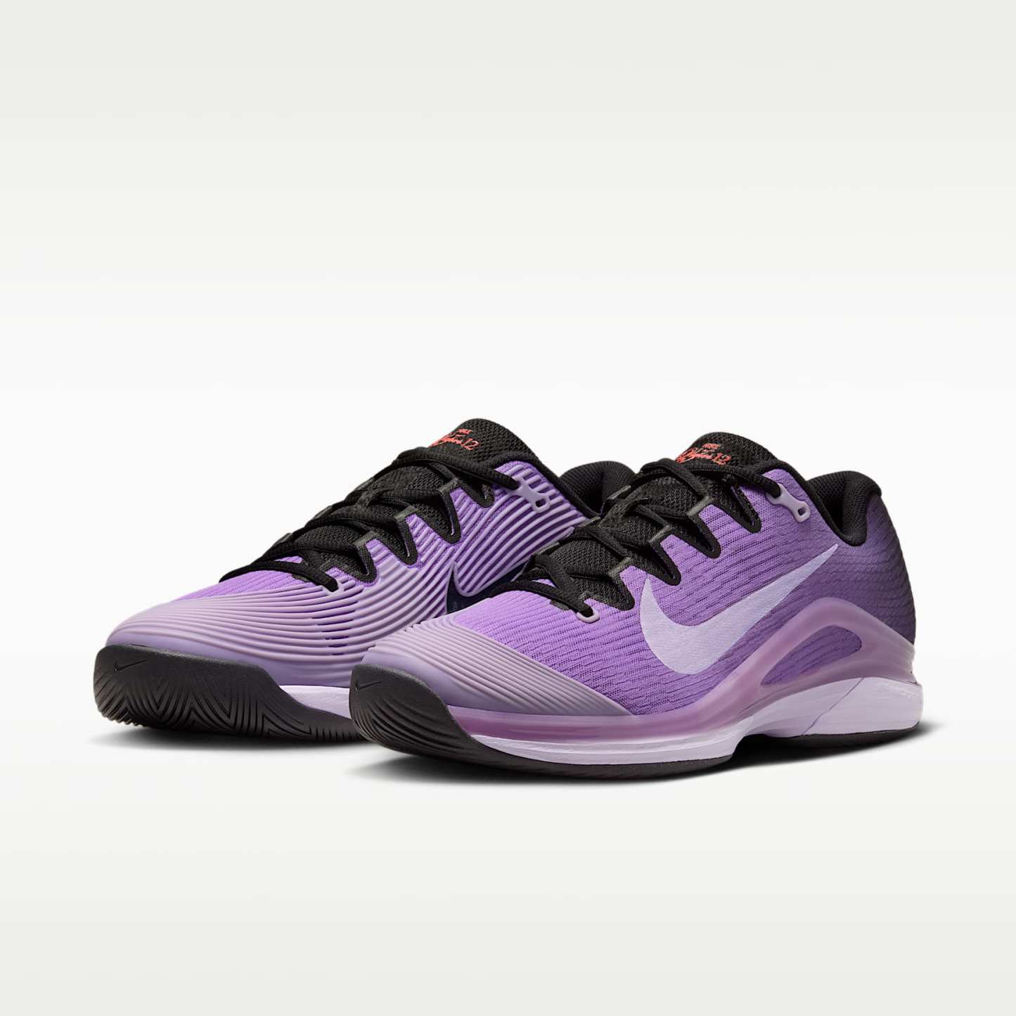 Nike Vapor 12 Tennisschuh für Hartplätze (Herren) – Bright Violet/Schwarz/Infrared 23/Violet Mist