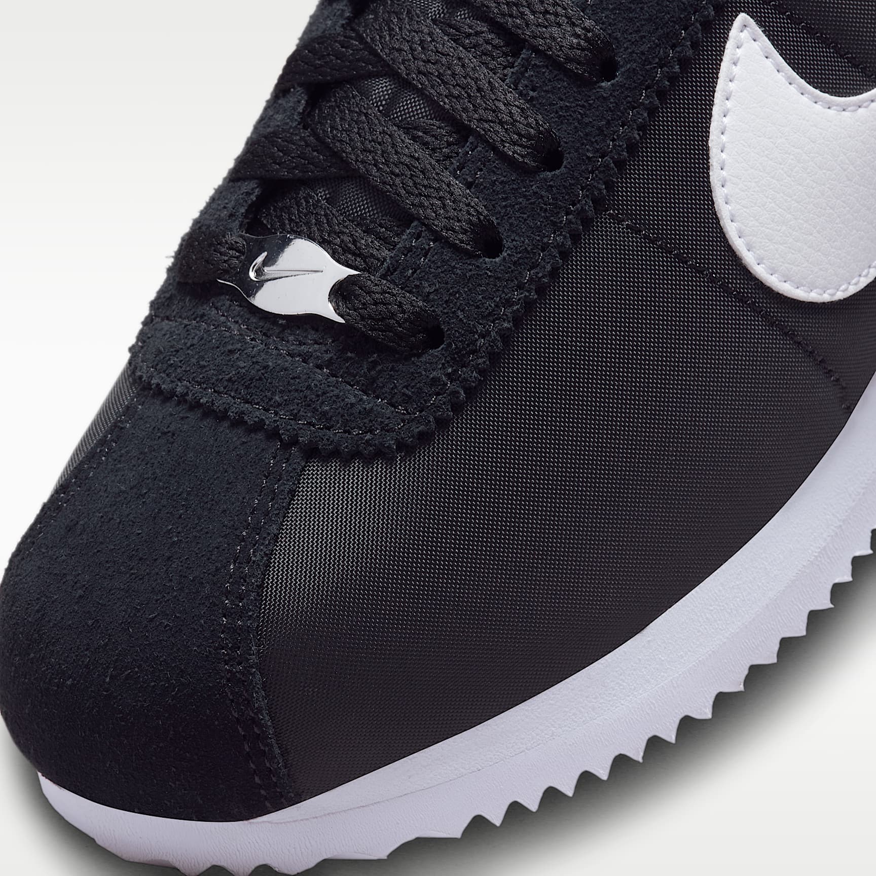 Nike Cortez Textile Schuh (Damen) – Schwarz/Weiß