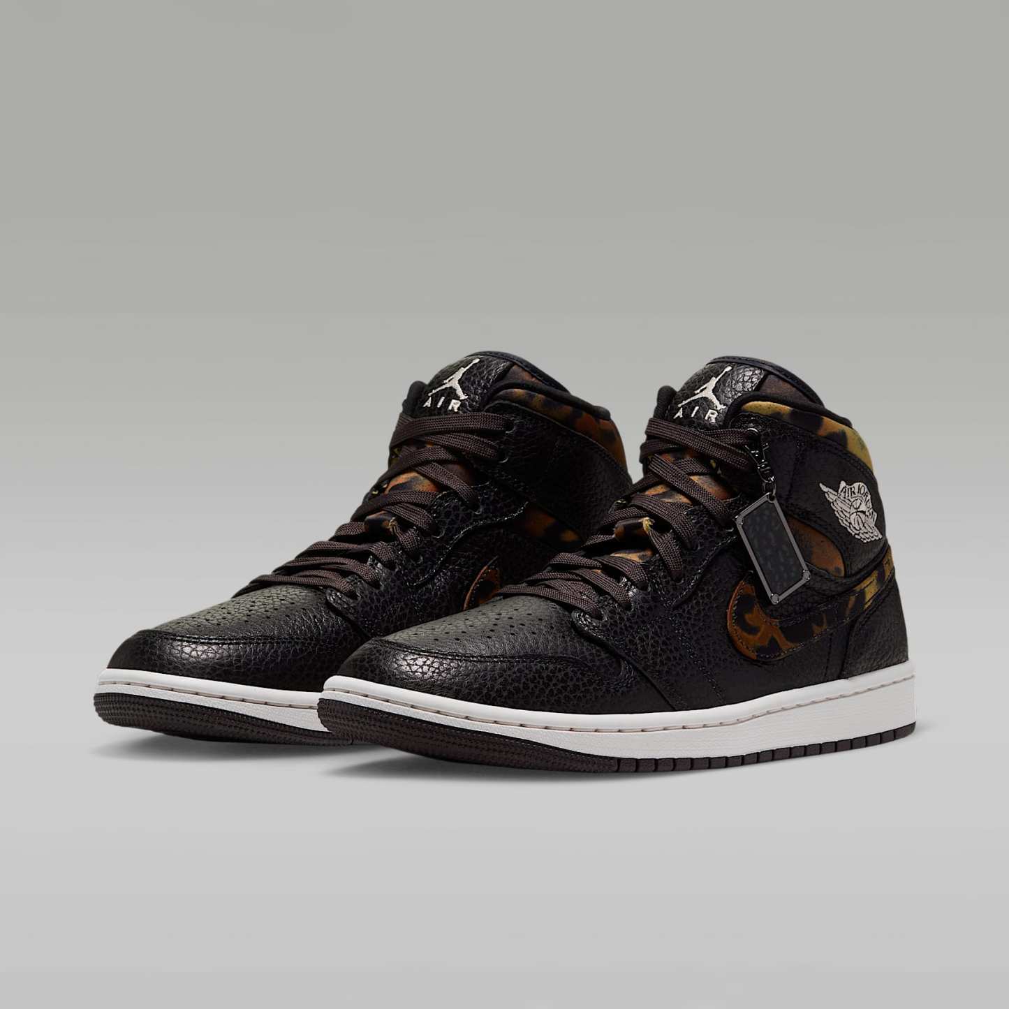 Air Jordan 1 Mid SE Schuh (Damen) – Schwarz/Velvet Brown/Chalk