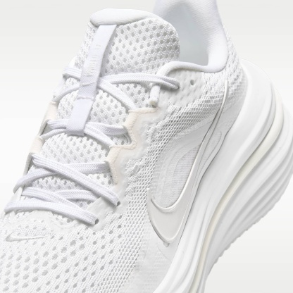 Nike Winflo 12 Straßenlaufschuh (Damen) – Weiß/Summit White