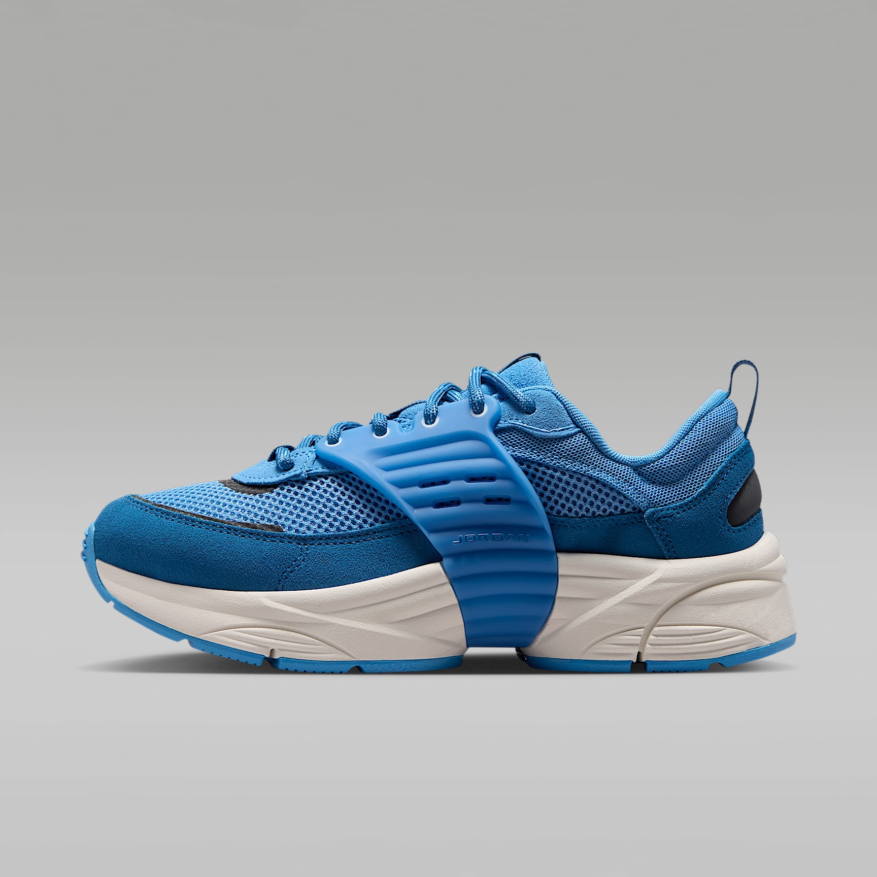 Jordan Trunner O/S Damenschuhe – Blue Beyond/True Blue/Soft Pearl