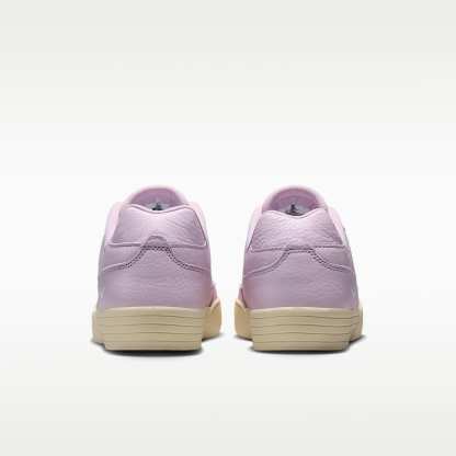 Nike Tennis Centre Damenschuh – Bleached Lilac/Muslin/Pink Foam/Bleached Lilac