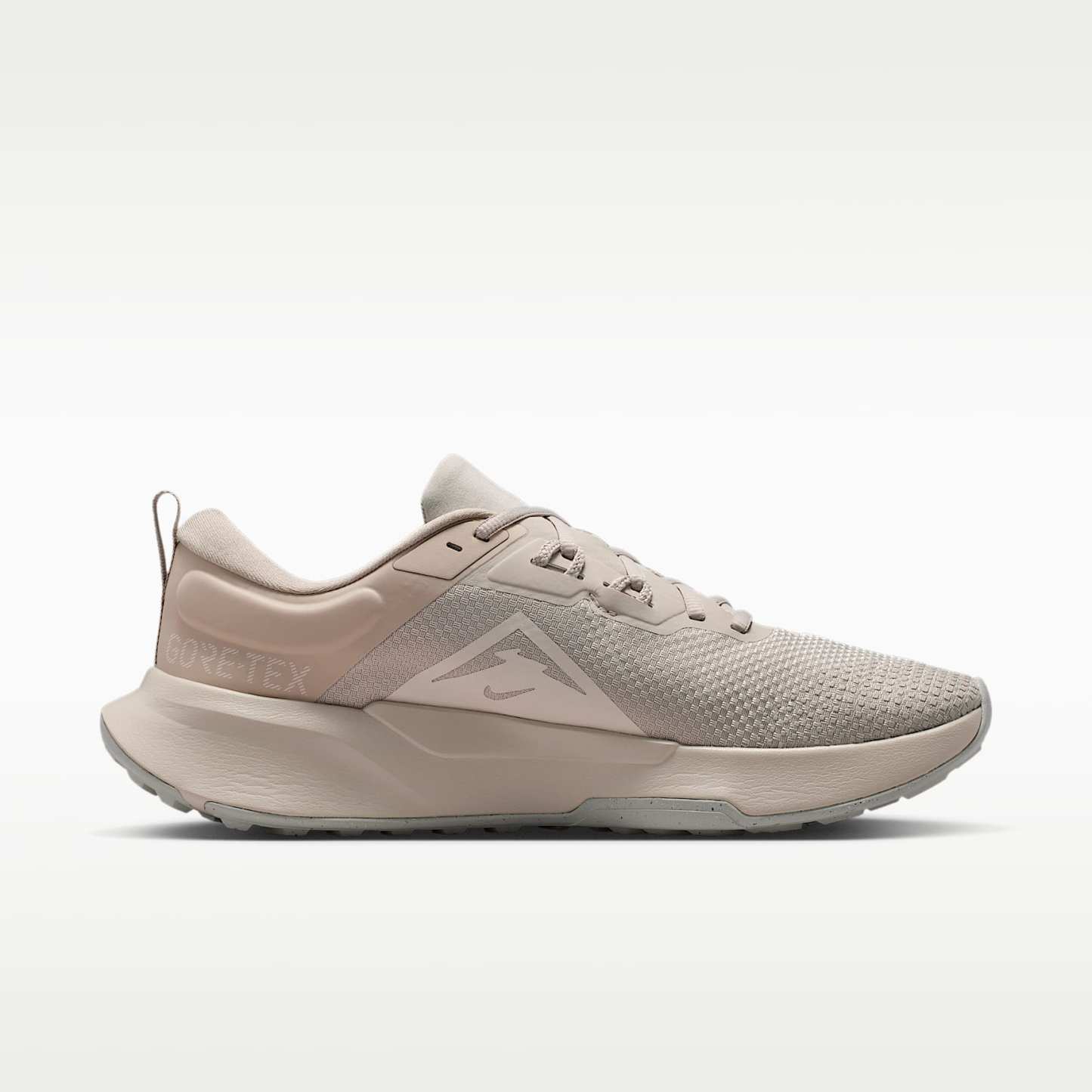Nike Juniper Trail 2 GORE-TEX wasserdichter Traillaufschuh für Herren – Cream II/Light Orewood Brown