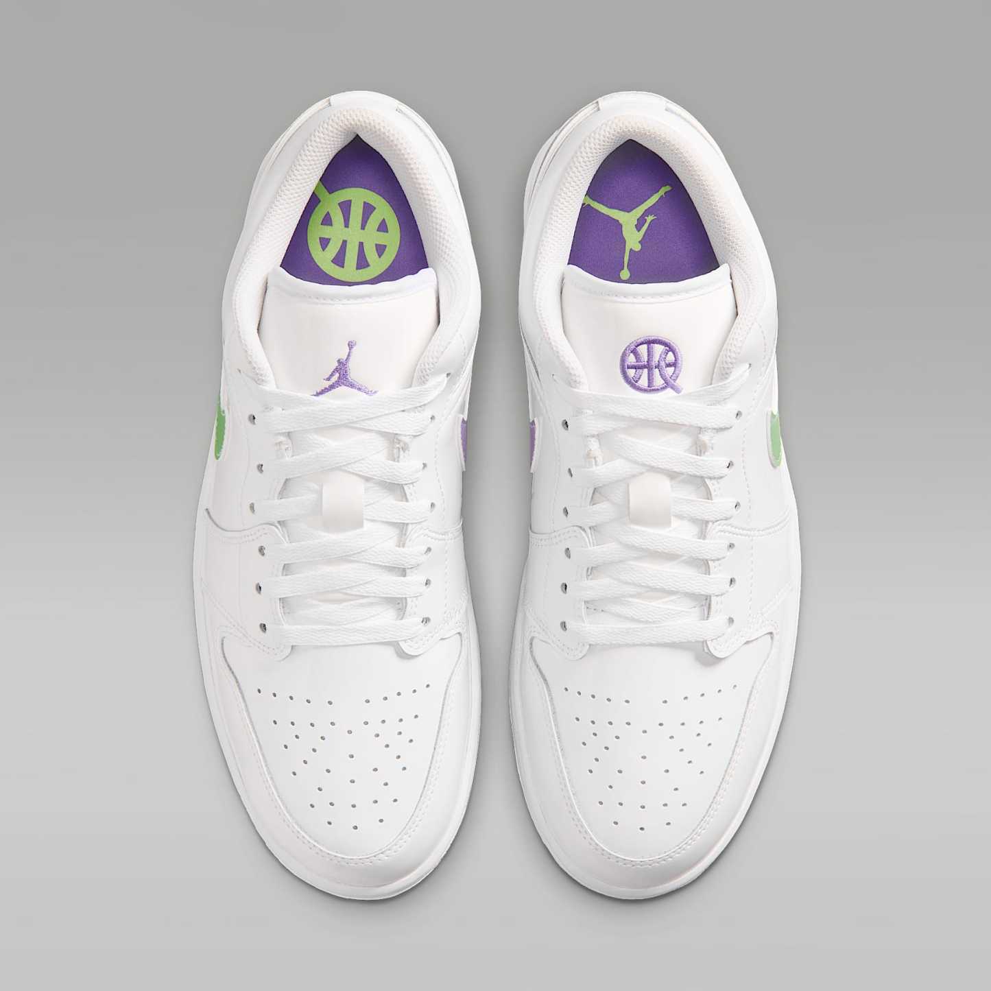 Air Jordan 1 Low SE Quai 54 Herrenschuh – Weiß/Key Lime/Action Grape