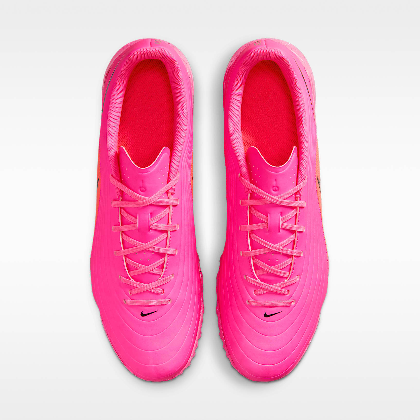 Nike Tiempo Maestro Club Low-Top-Fußballschuh für Turf – Multi-Color/Schwarz