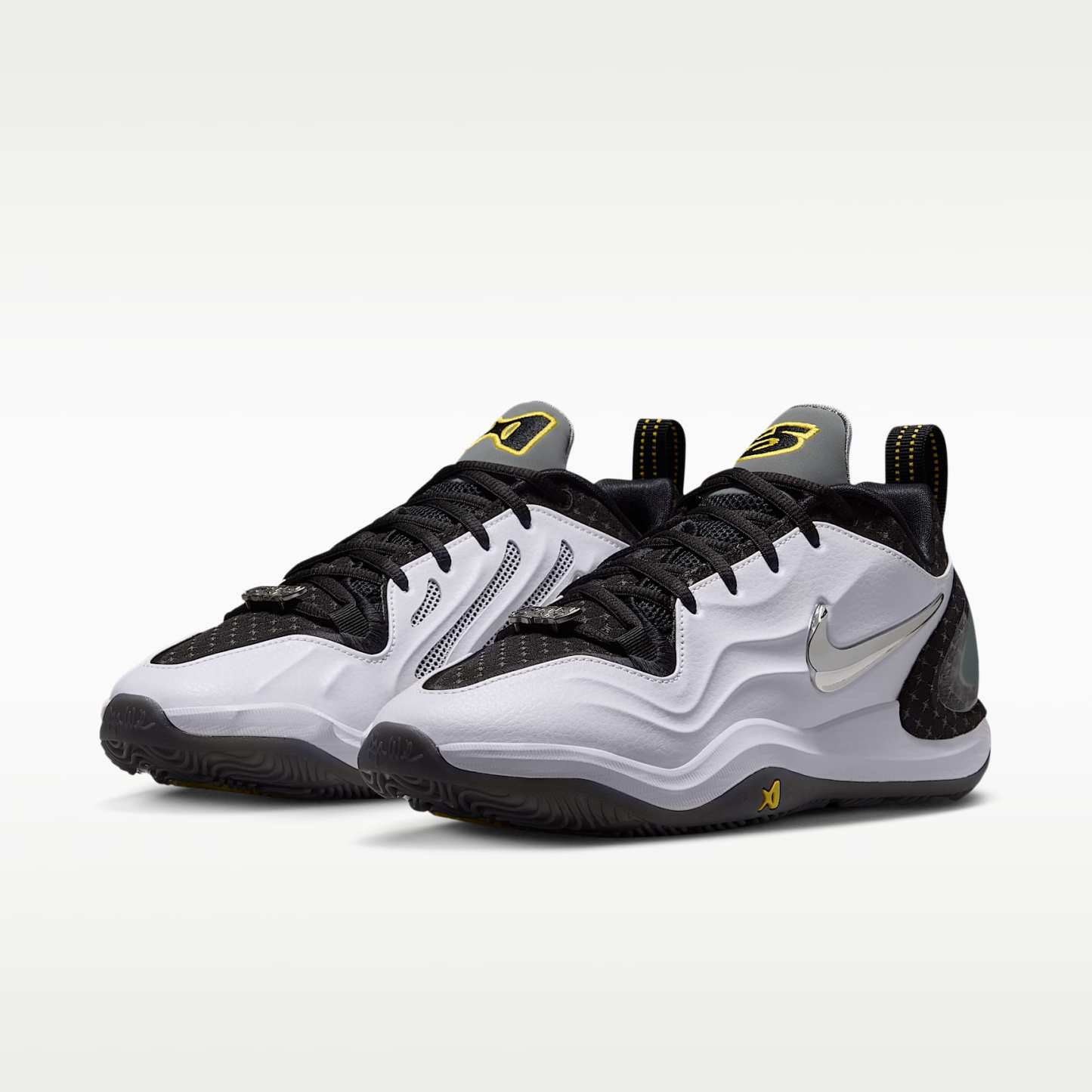 A'Two "Ride at DA'wn" A'ja Wilson Basketballschuh – Weiß/Schwarz