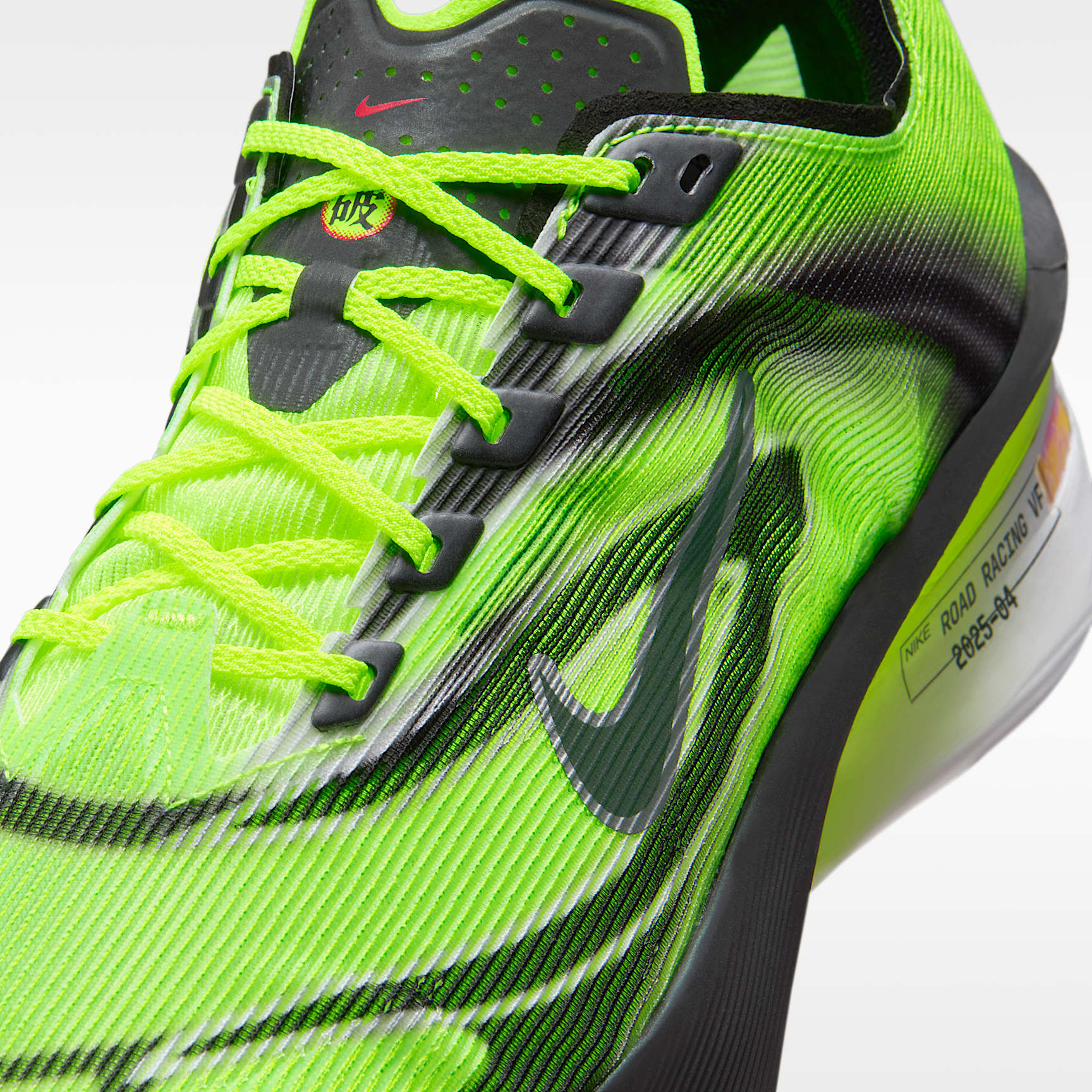 Nike Vaporfly 4 Straßenlaufschuh für Wettkämpfe (Herren) – Multi-Color/Volt/Weiß/Schwarz