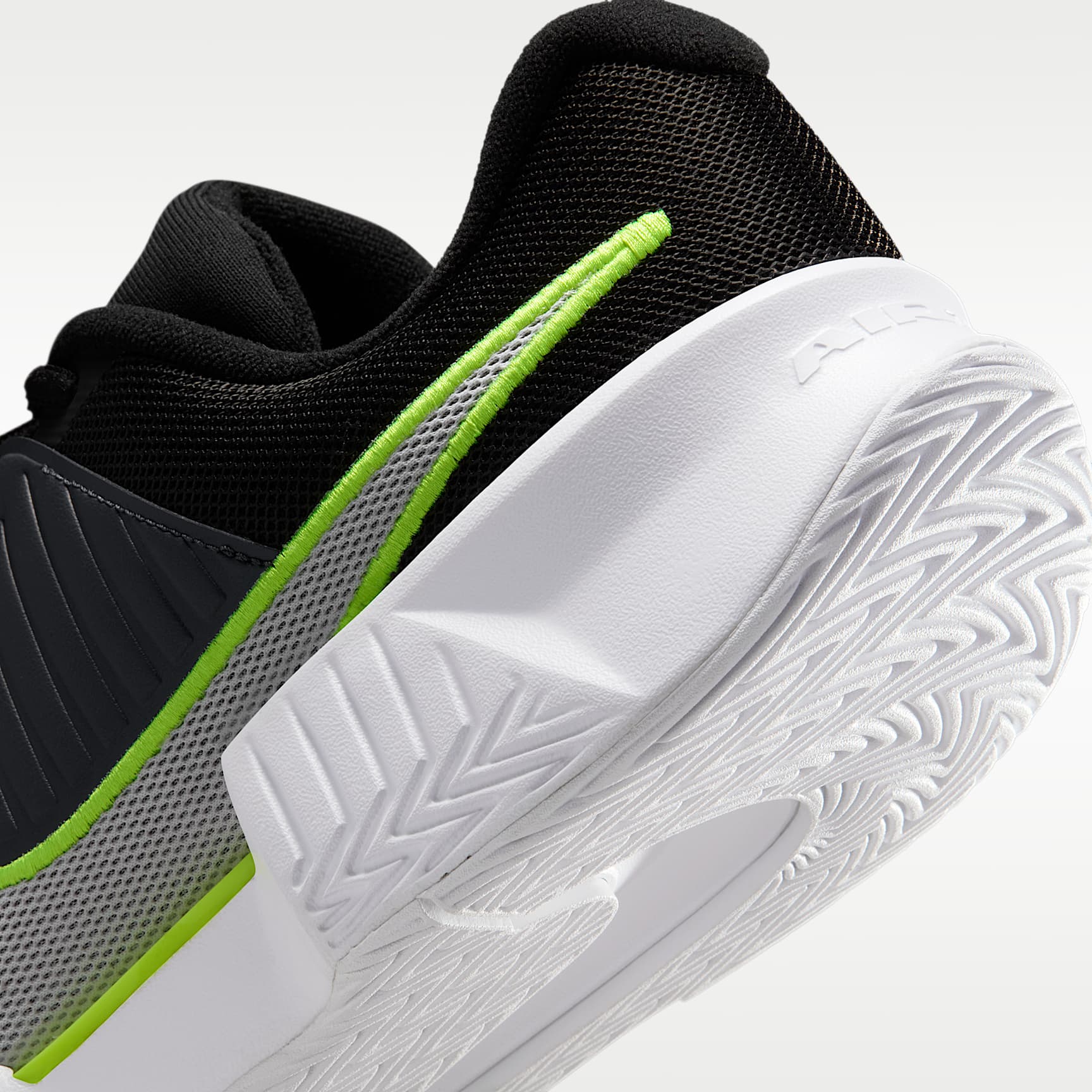 Nike GP Challenge Pro Herren-Tennisschuh für Hartplätze – Schwarz/Anthracite/Volt/Weiß