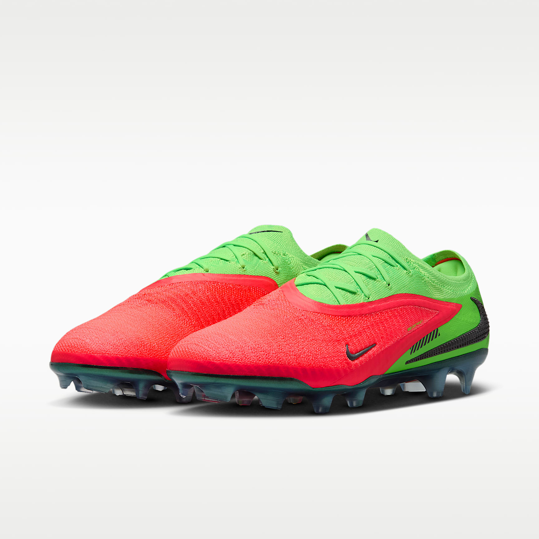 Nike Phantom 6 Low Elite "Erling Haaland" Fußballschuh für normalen Rasen – Hot Punch/Green Strike/Schwarz