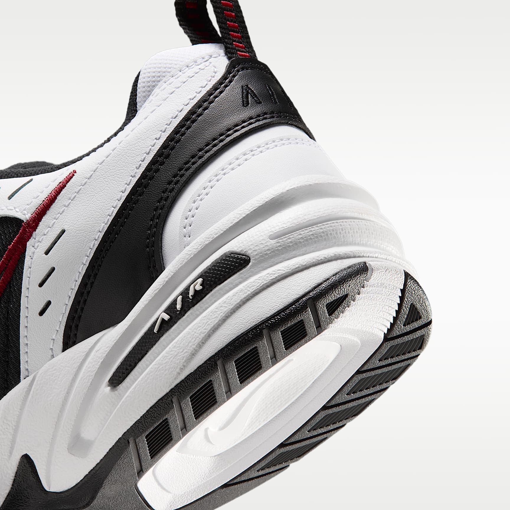 Nike Air Monarch IV Workout-Schuh für Herren – Weiß/Schwarz