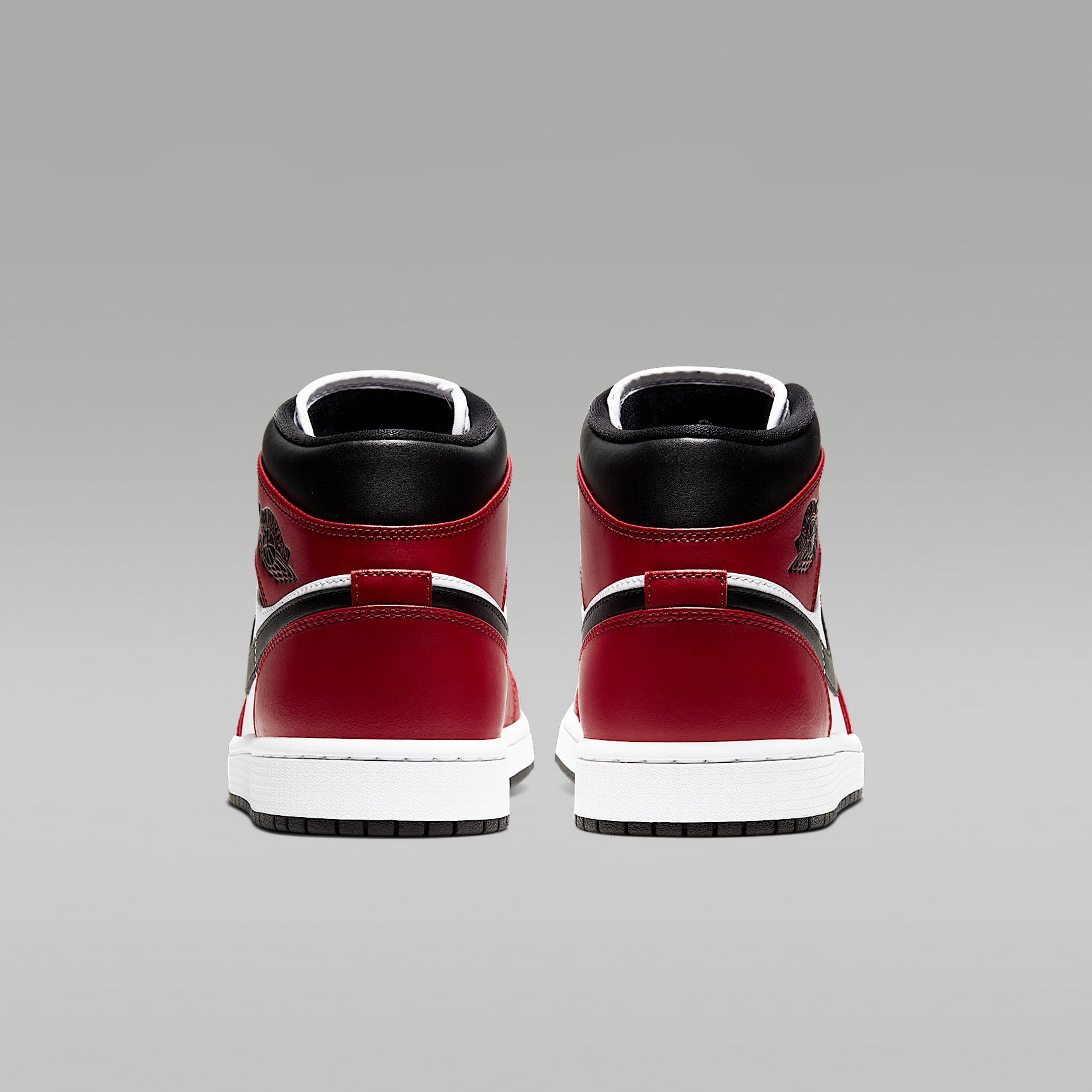 Air Jordan 1 Mid Schuh (Herren) – Schwarz/Gym Red/Schwarz