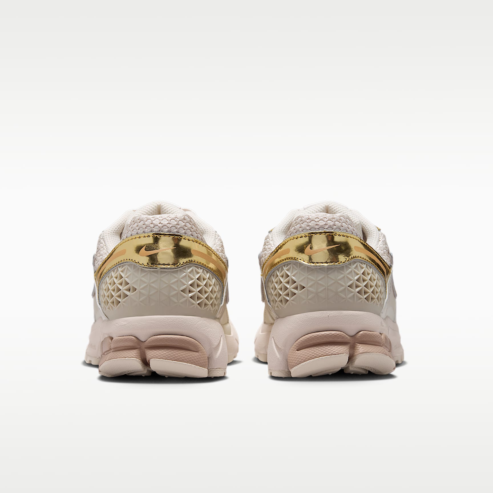 Nike Zoom Vomero 5 Schuh (Damen) – Light Orewood Brown/Hemp/Phantom/Metallic Gold