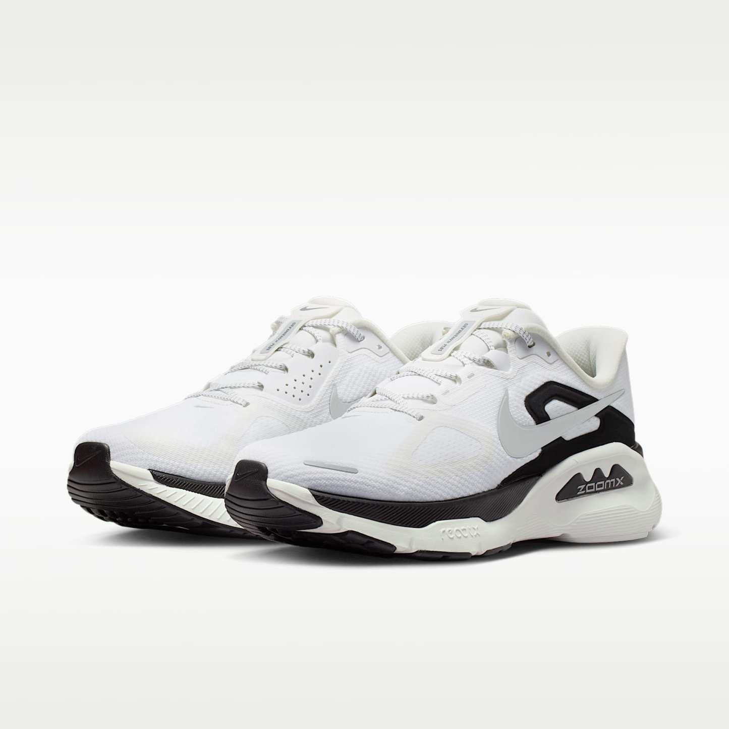 Nike Structure Plus Straßenlaufschuh (Herren) – Summit White/Schwarz/Metallic Silver