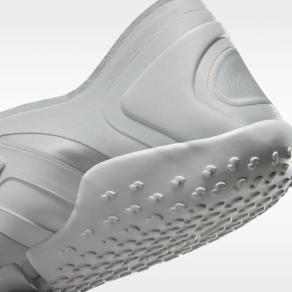 NikeSKIMS Rift Satin Schuh (Damen) – Night Silver/Base Grey/Medium Silver/Night Silver