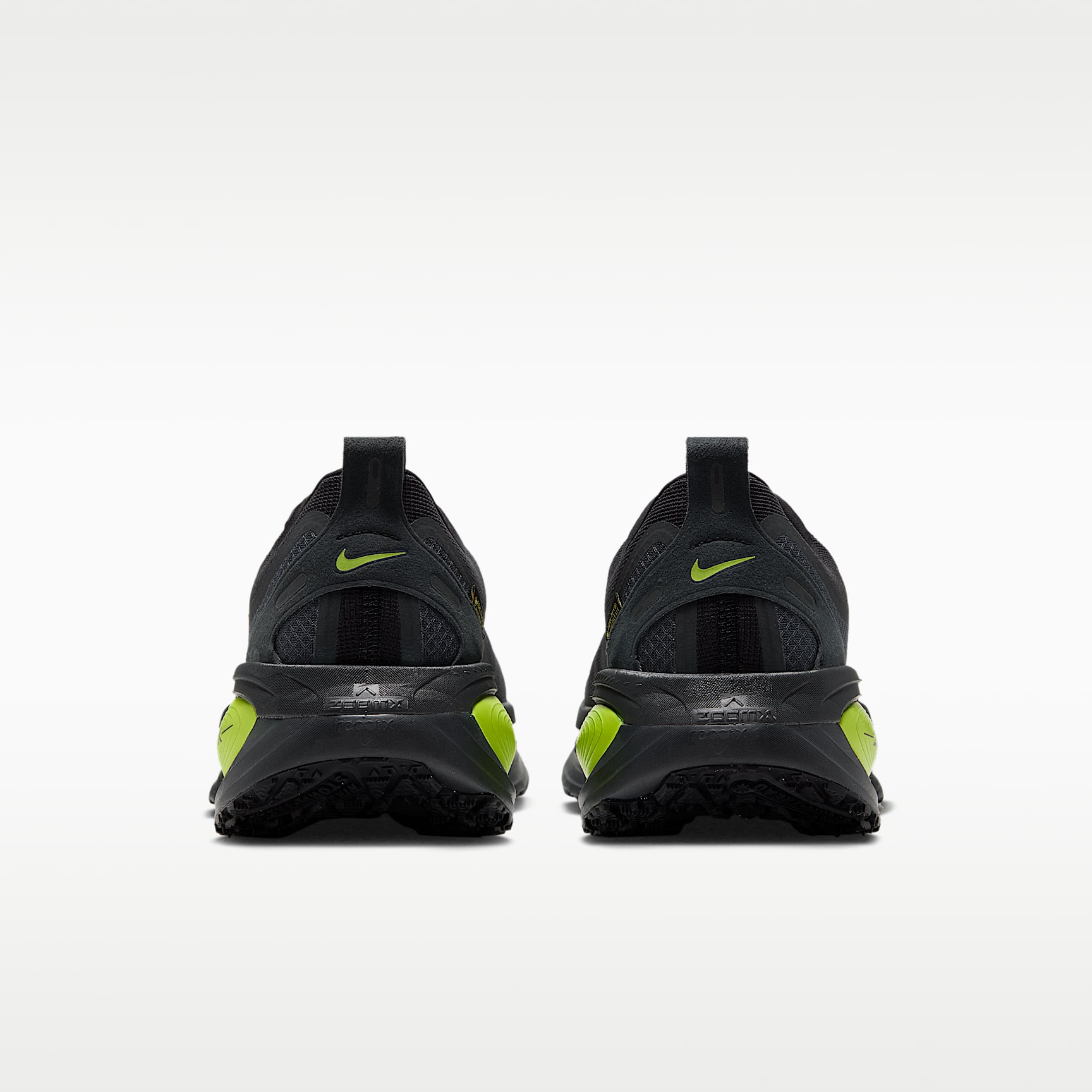 Nike Vomero 18 GORE-TEX wasserdichter Straßenlaufschuh mit reflektierenden Akzenten (Herren) – Anthracite/Lemon Venom/Schwarz