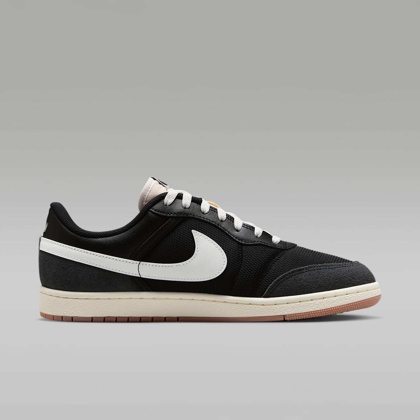Air Jordan Skyline Low Herrenschuh – Schwarz/Anthracite/Gum Medium Brown/Summit White