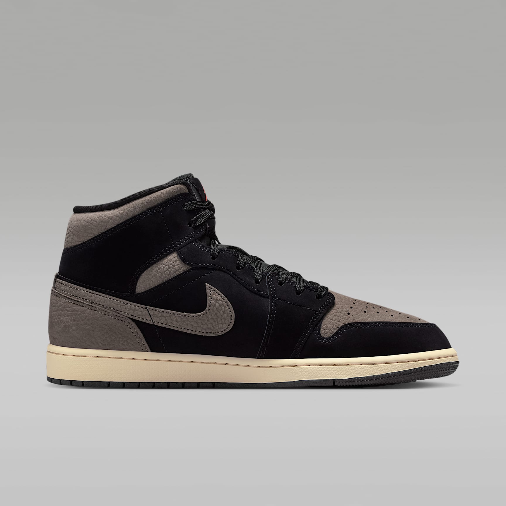 Air Jordan 1 Mid SE Schuh (Herren) – Schwarz/Light Wild Mango/Olive Grey