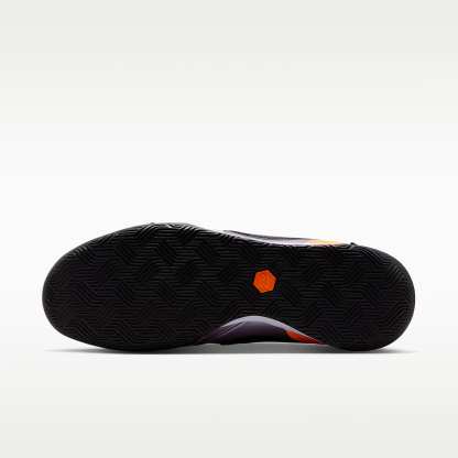 Nike Tiempo Streetgato PRM Heritage Low-Top-Fußballschuh für Hallen- und Hartplätze – Bleached Lilac/Total Orange/Schwarz